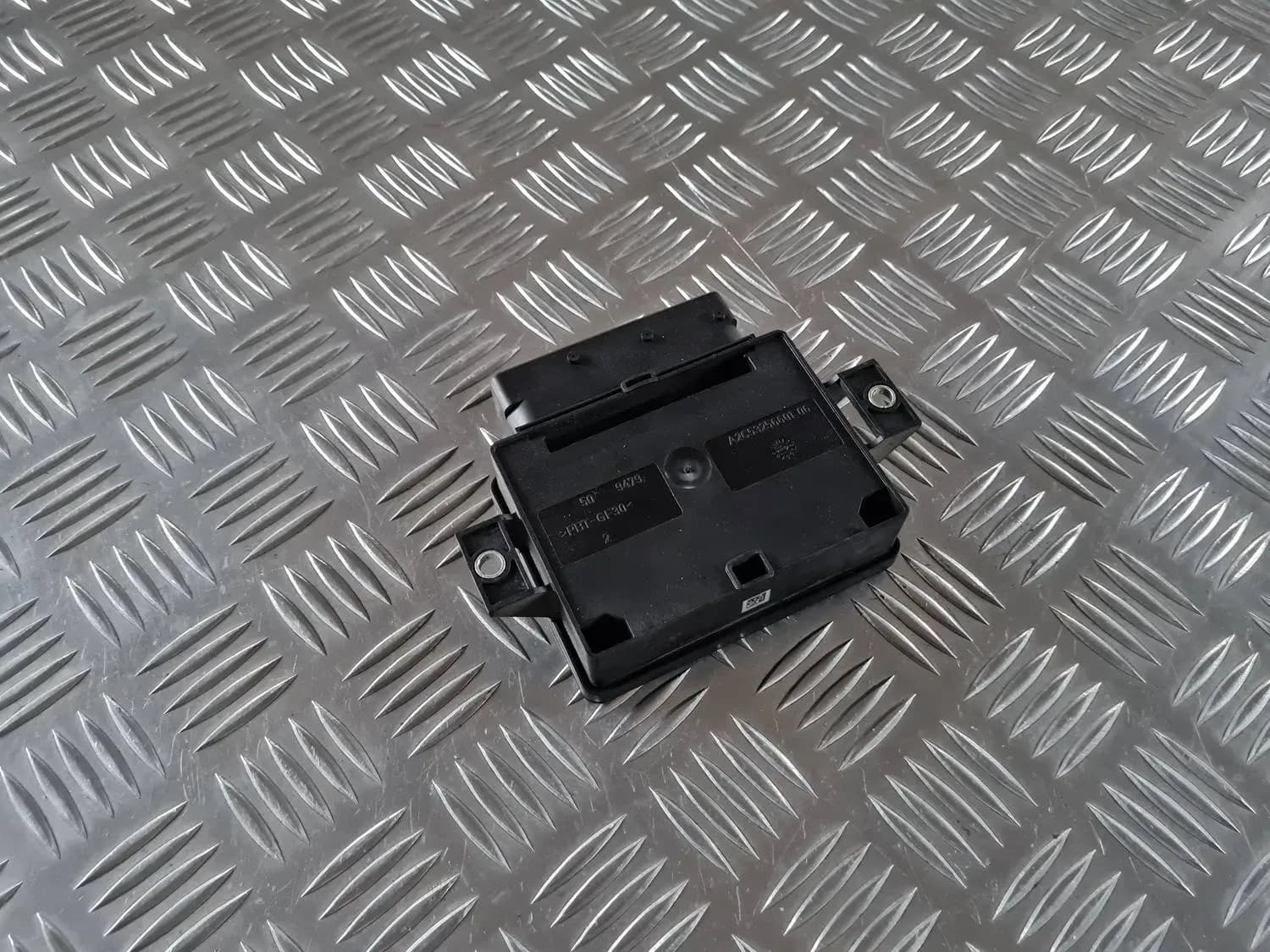 Riadiaca jednotka parkovacej brzdy RENAULT SCENIC III 2011 - foto 3