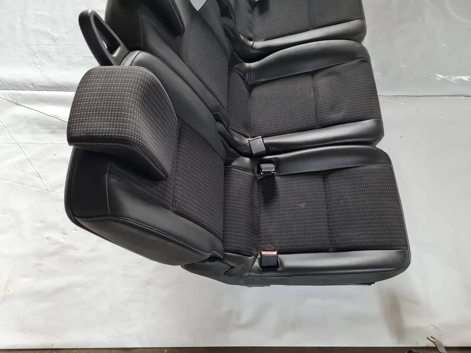Zadné sedadlo RENAULT SCENIC III 2011 - foto 3
