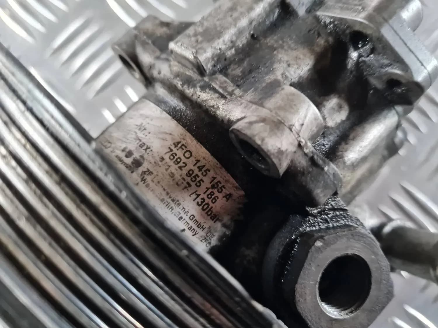 Hydraulický posilňovač AUDI A6 2008 - foto 3
