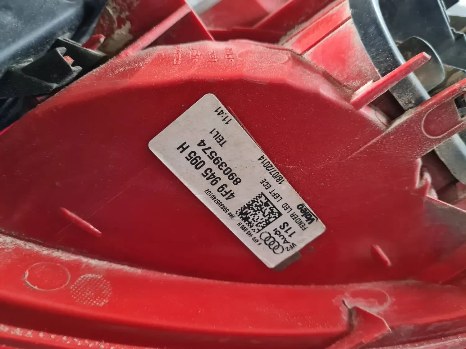 Zadné ľavé svietidlo AUDI A6 2008 - foto 5