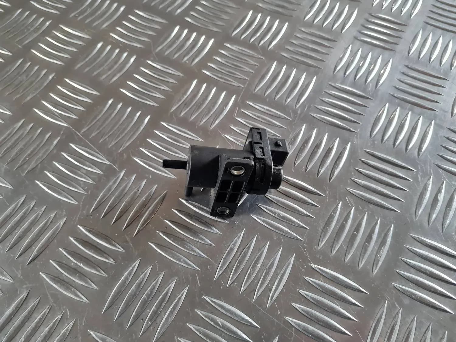 Elektromagnetický podtlakový ventil RENAULT SCENIC III 2011 - foto 1