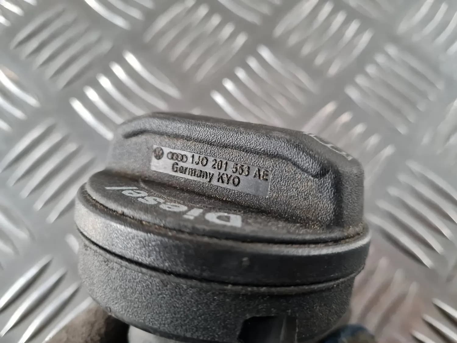 Viečko palivovej nádrže AUDI A6 2008 - foto 2