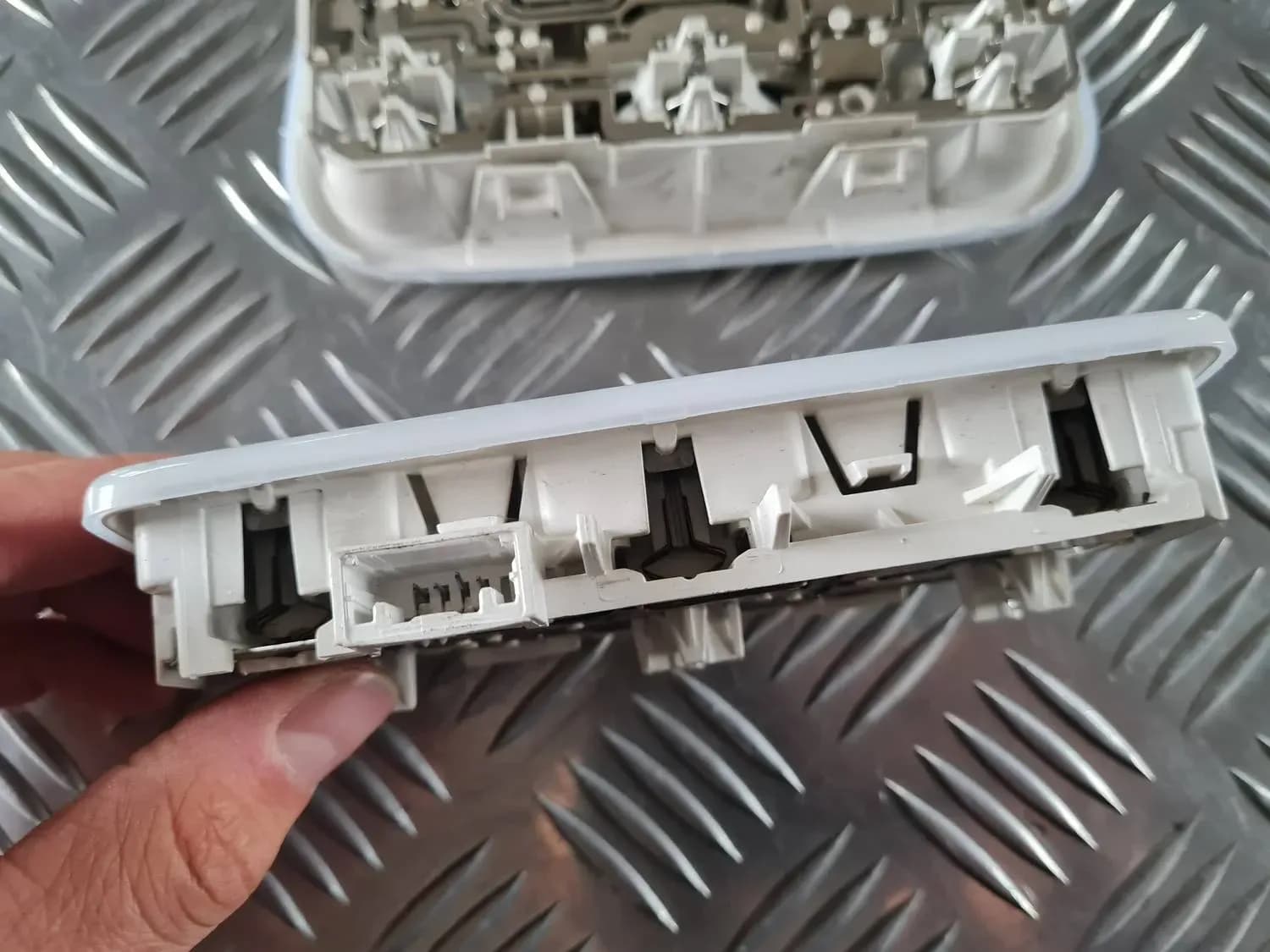 Panel vnútorného osvetlenia RENAULT SCENIC III 2011 - foto 5