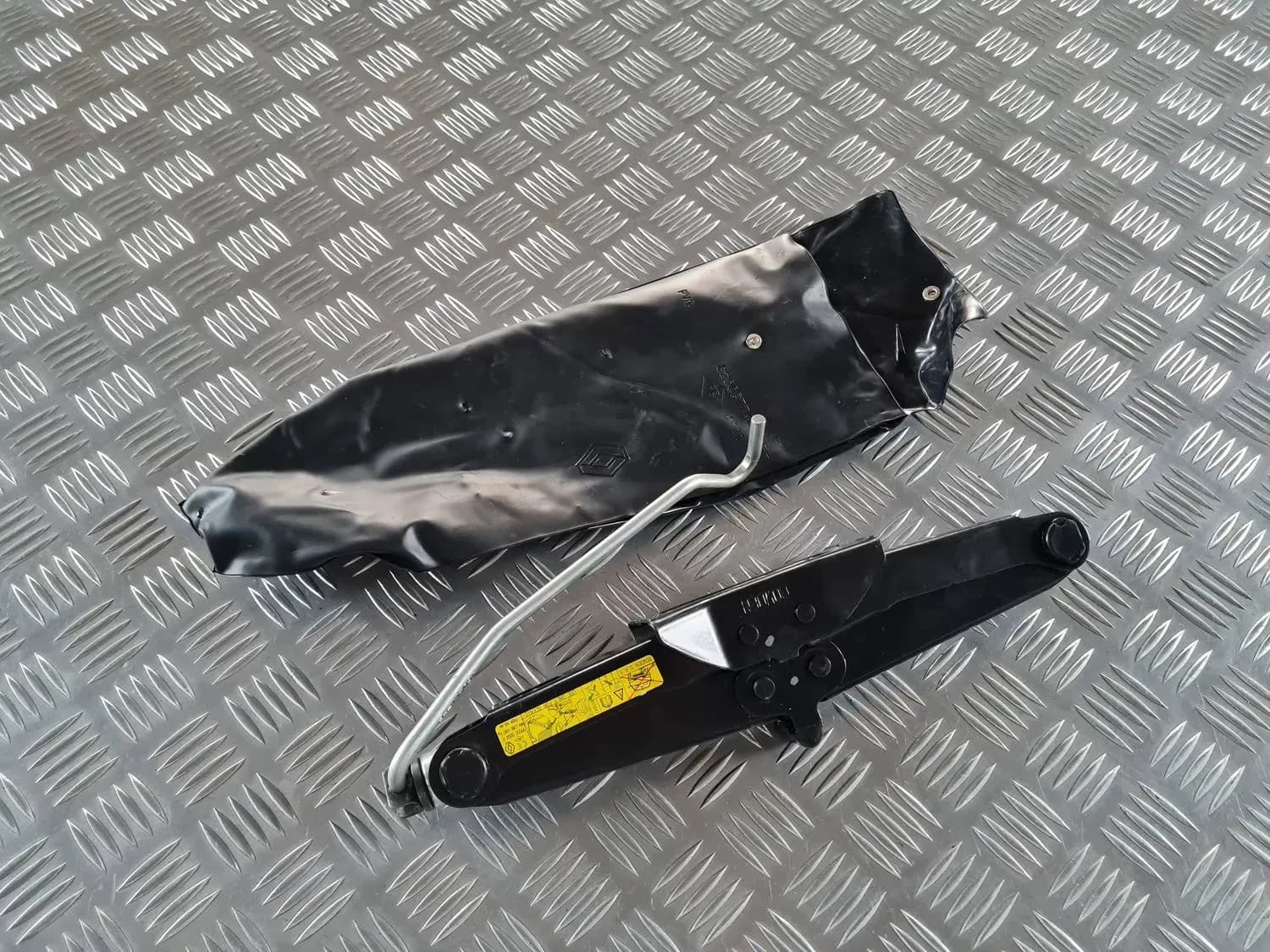 Zásuvka RENAULT SCENIC III 2011 - foto 4