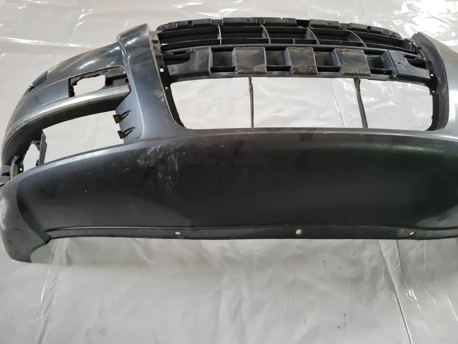 Predný nárazník AUDI A6 2008 - foto 5