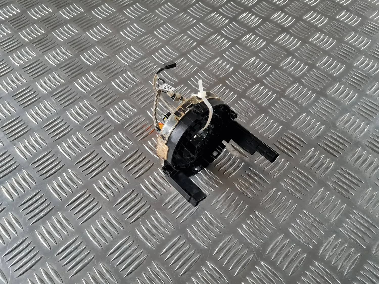 Kĺzavý krúžok airbagu AUDI A6 2008 - foto 2