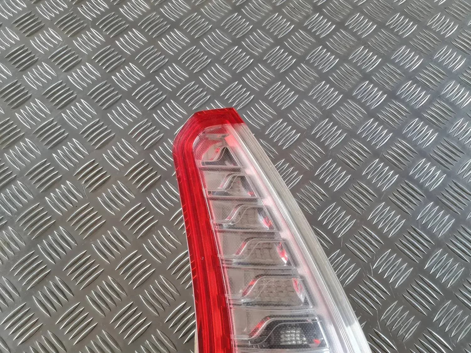 Zadné ľavé svietidlo RENAULT SCENIC III 2011 - foto 5