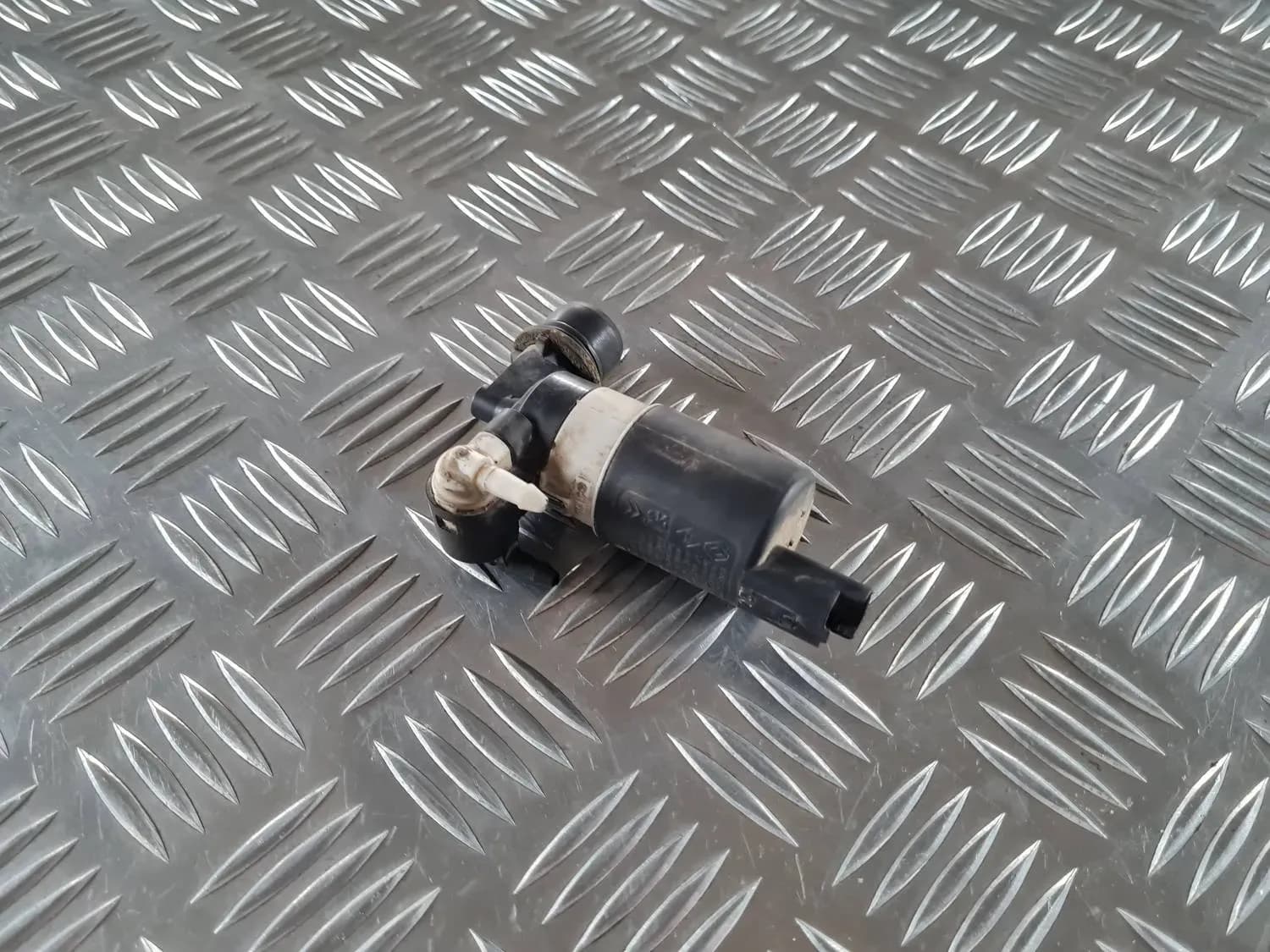Čerpadlo kvapaliny ostrekovača RENAULT SCENIC III 2011 - foto 2