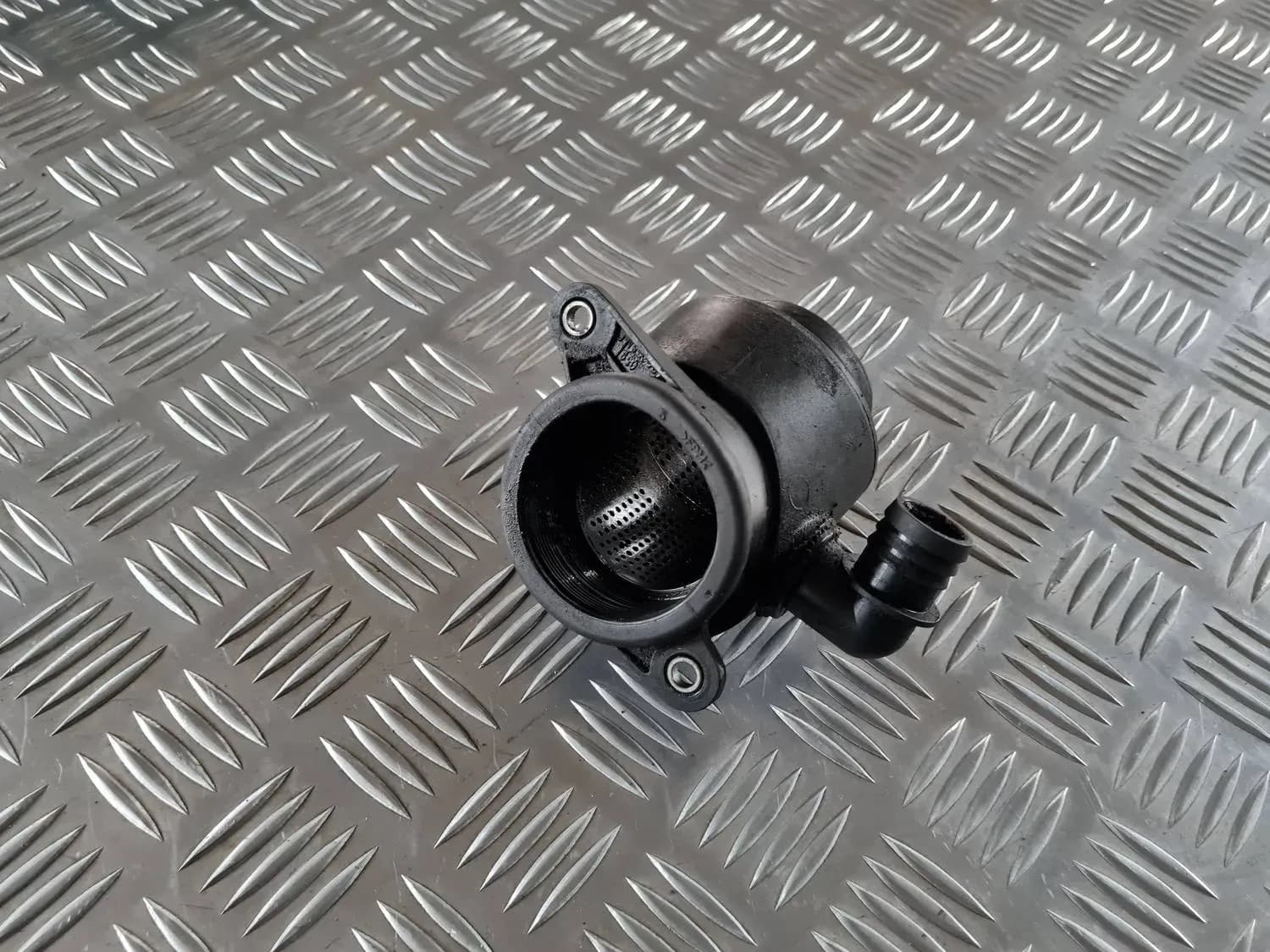 Rezonátor vzduchového filtra AUDI A6 2008 - foto 4