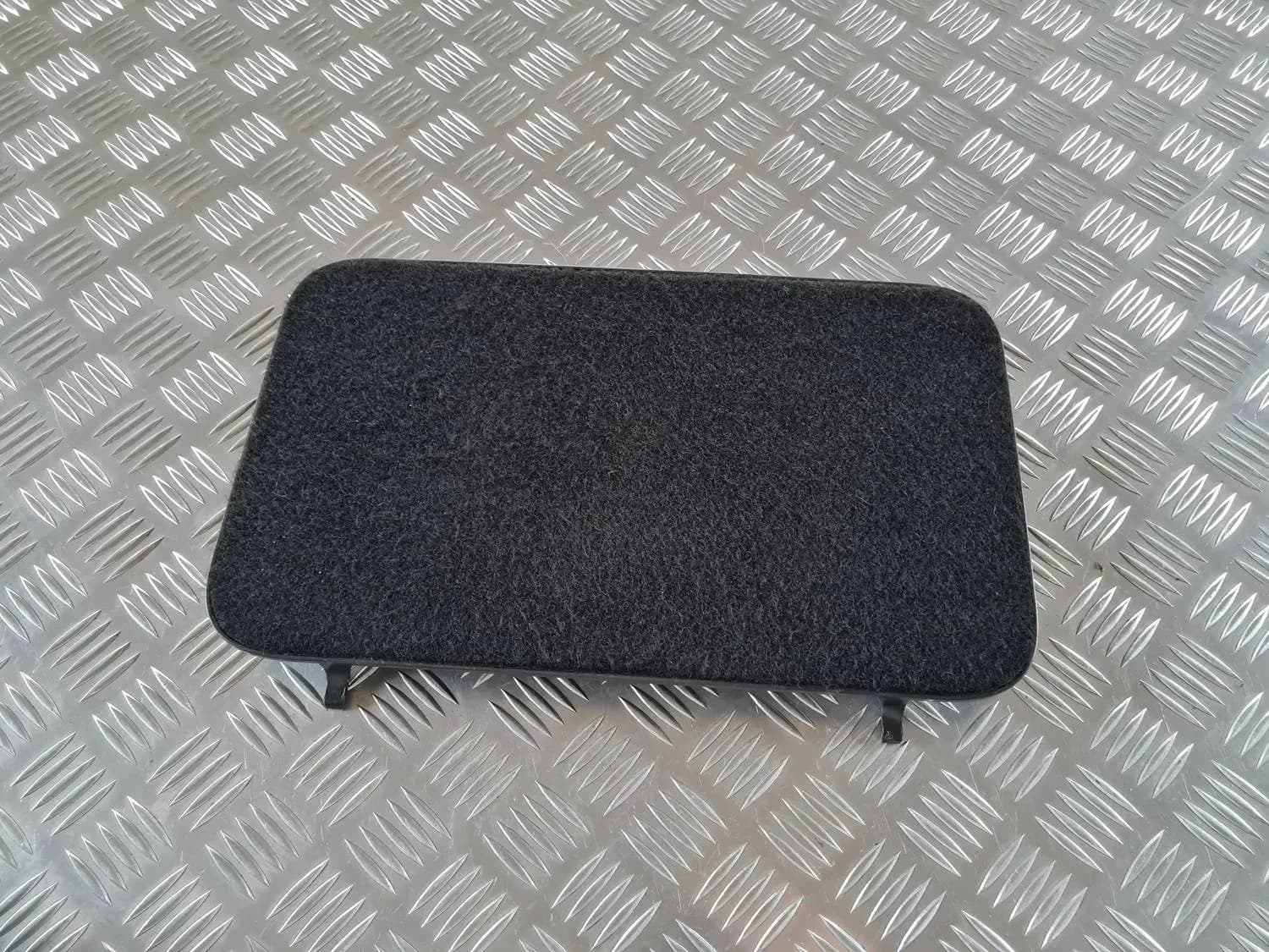 Kryt podlahy predných sedadiel RENAULT SCENIC III 2011