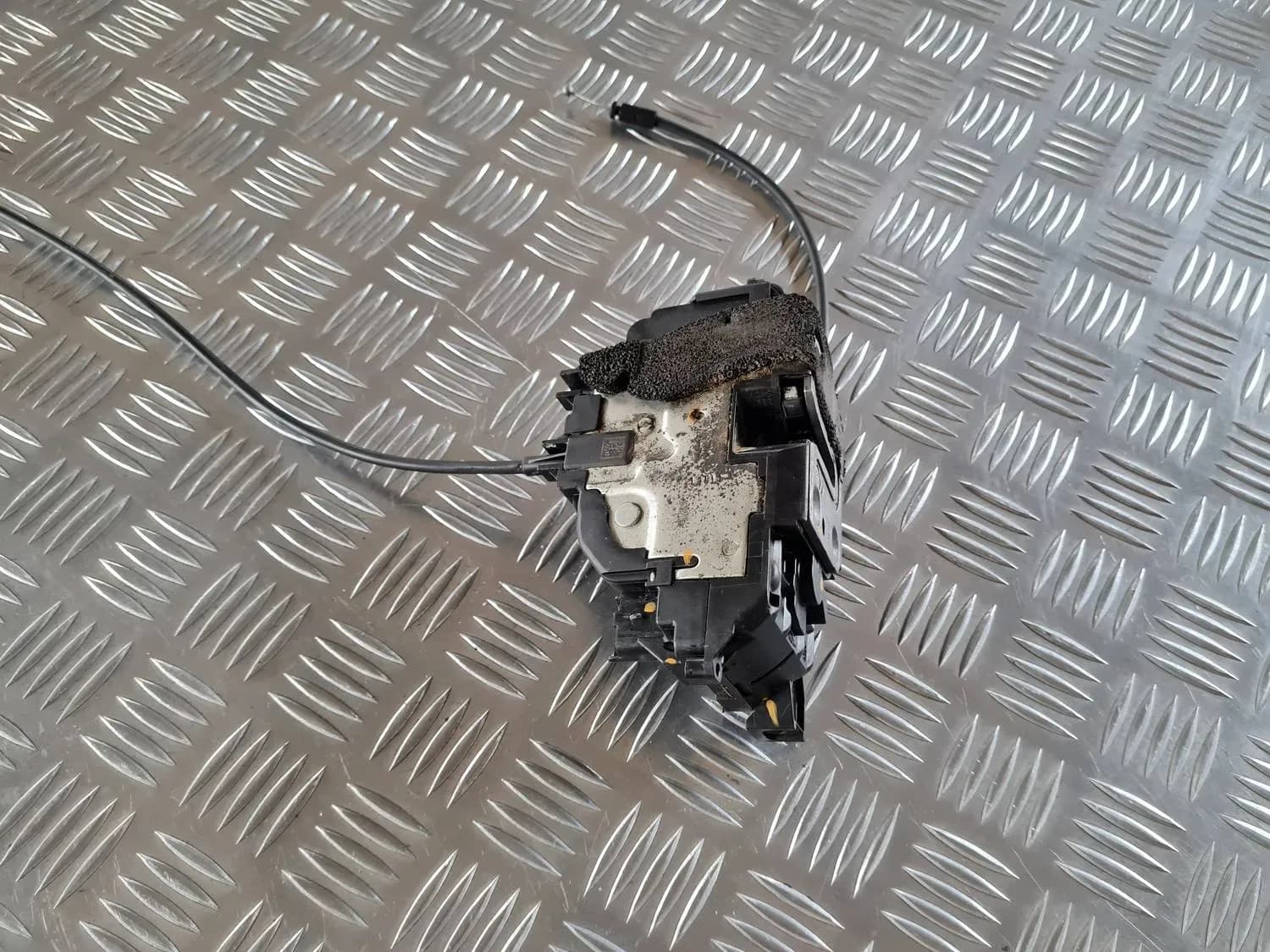 Zámok pravých zadných dverí RENAULT SCENIC III 2011 - foto 4