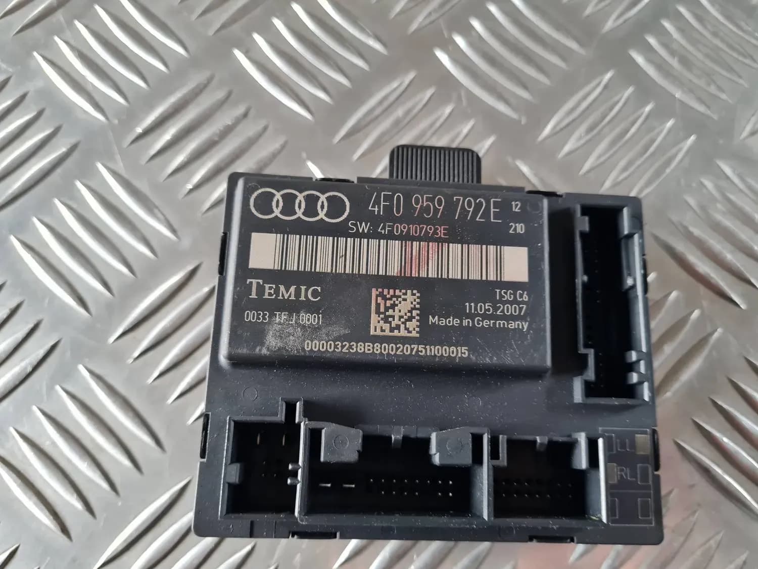Riadiaca jednotka komfortu AUDI A6 2008 - foto 2
