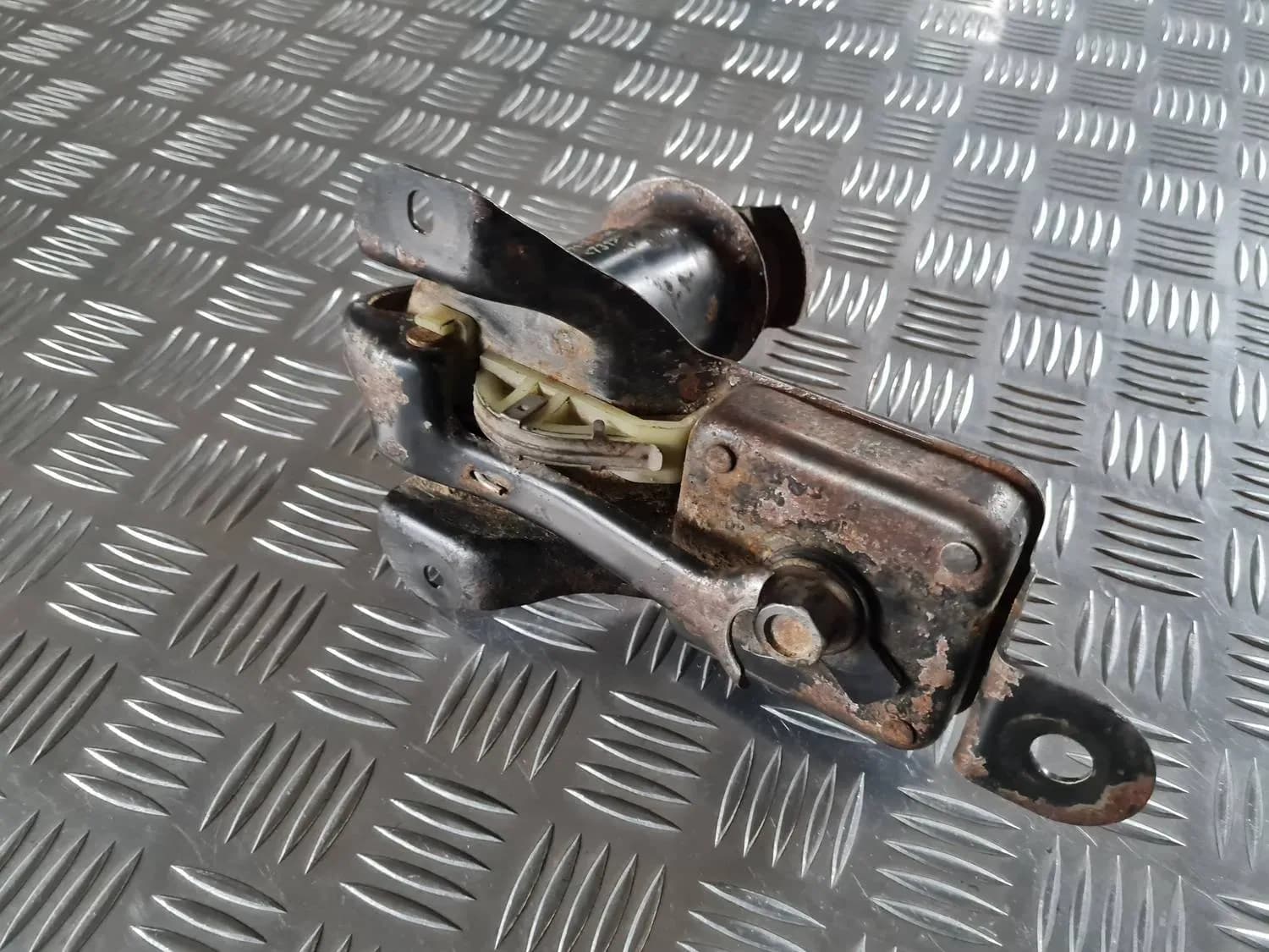 Zdvihák rezervného kolesa RENAULT SCENIC III 2011 - foto 1