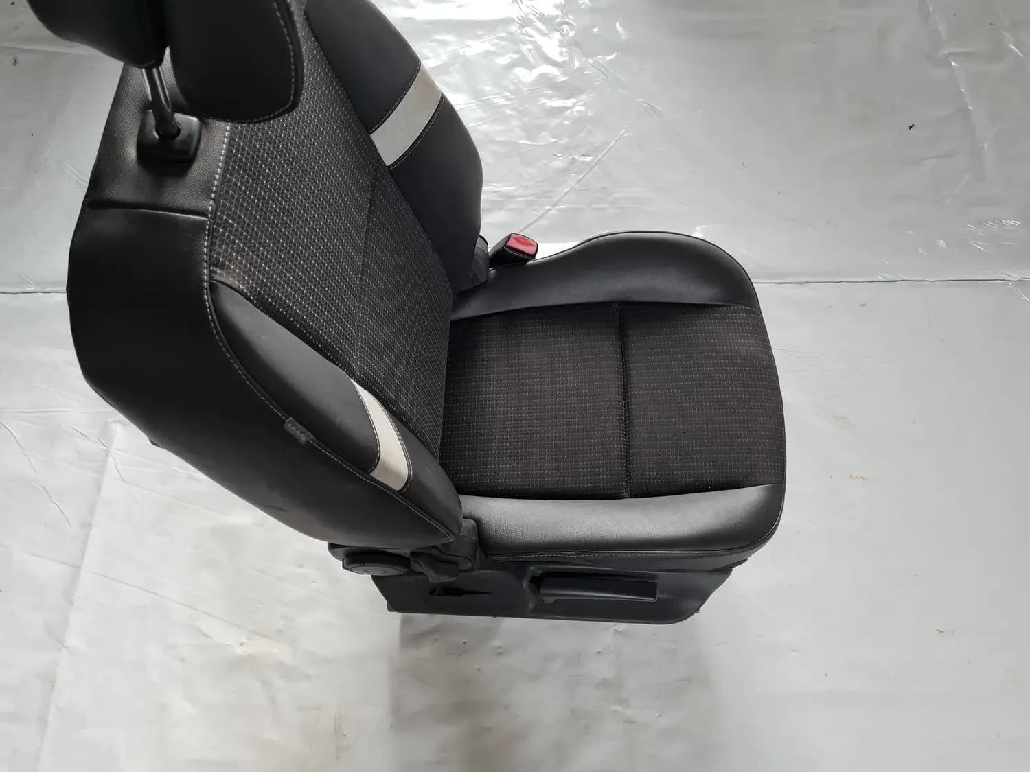 Predné pravé sedadlo RENAULT SCENIC III 2011 - foto 6