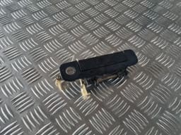 Kľučka predných ľavých dverí AUDI 80 1991