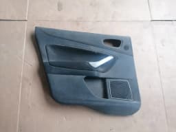 Obloženie zadných ľavých dverí FORD MONDEO 2007