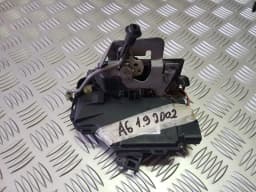 Zámok predných pravých dverí AUDI A6 AVANT 2003
