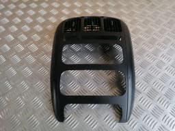 Ventilátor na prístrojovej doske, uprostred CHRYSLER GRAND VOYAGER 2004